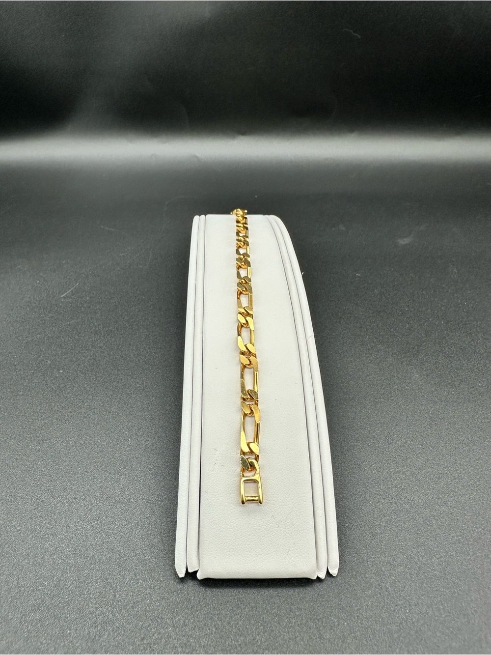 Vintage Monet Gold Tone Figaro Link Chain Bracelet 8.25 Inch Signed